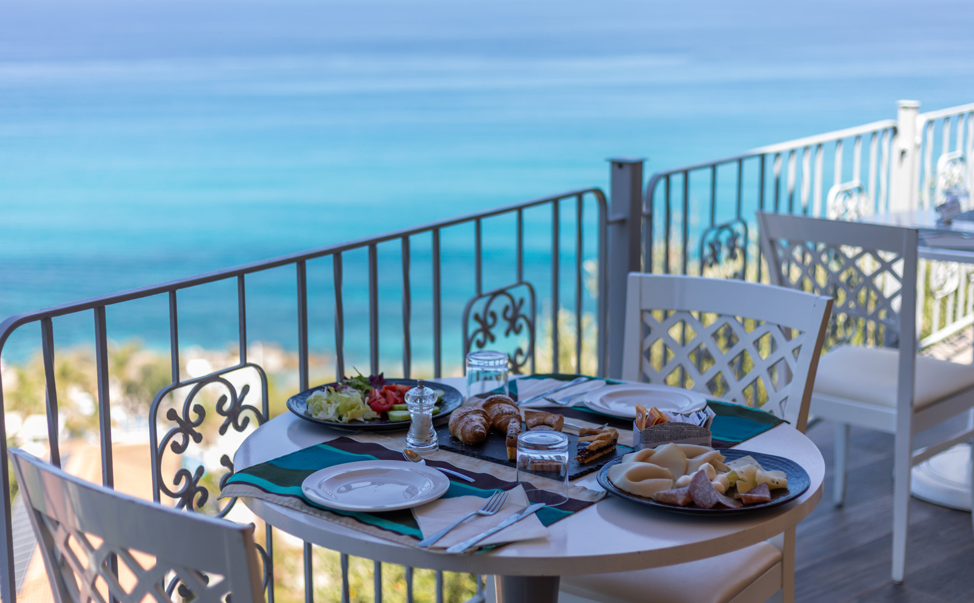 media.Slide_Bistrot_9Tonicello_Resort_Spa_Capo_Vaticano