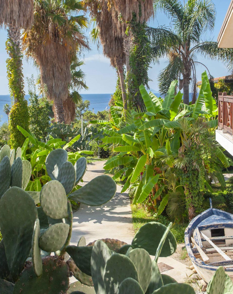 media.Slide_CameraClassic_Vistagiardino_1Tonicello_Resort_Spa_Capo_Vaticano